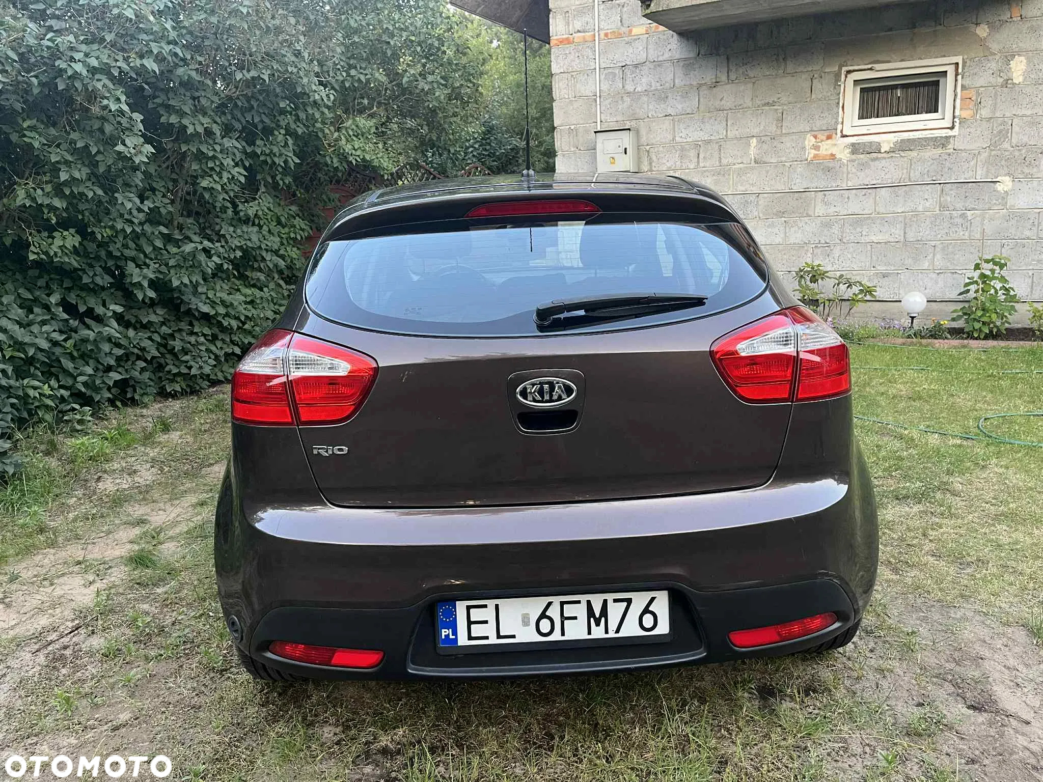 Kia Rio - 3