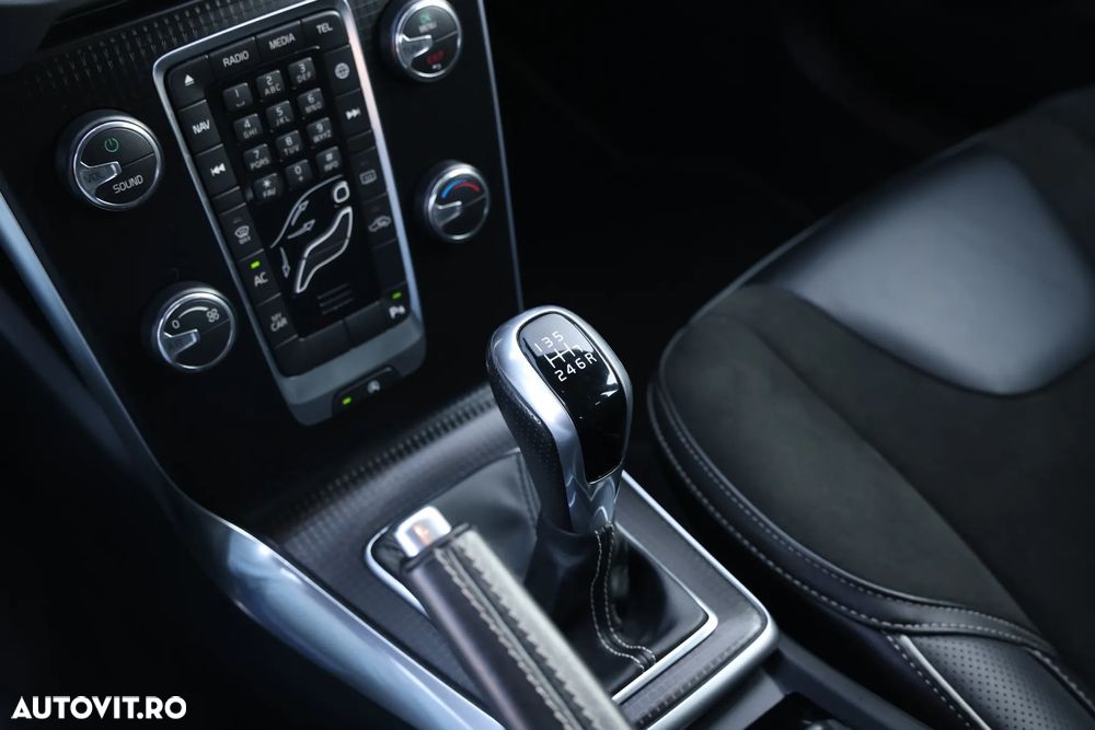 Volvo V40 D2 RDesign - 29