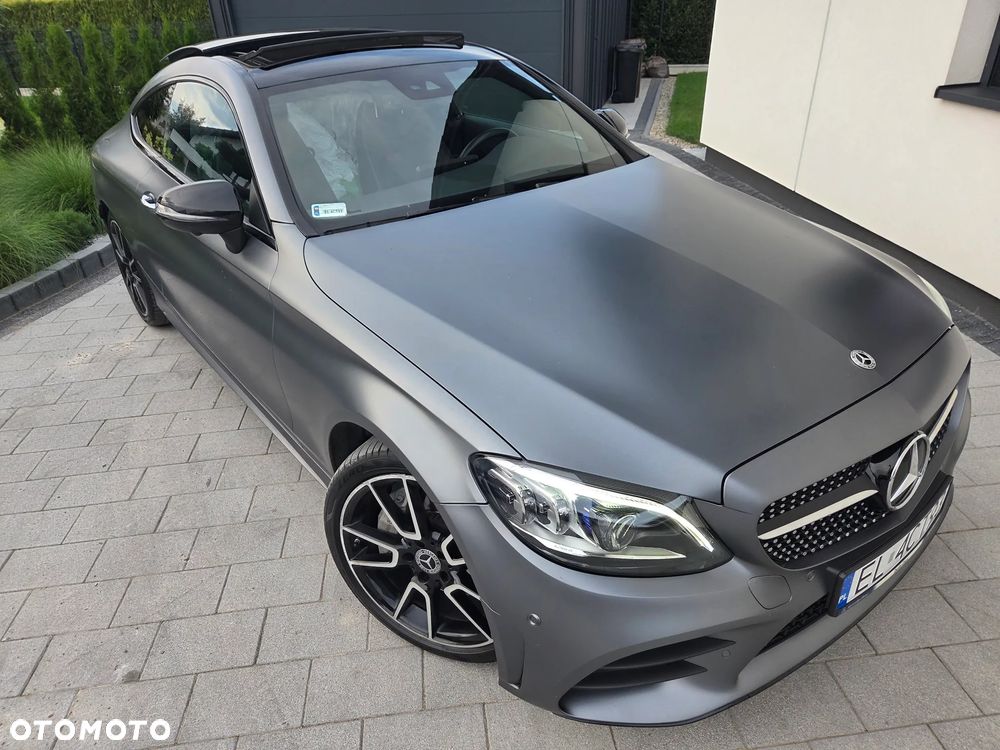 Mercedes-Benz Klasa C 300 4MATIC 9G-TRONIC - 37
