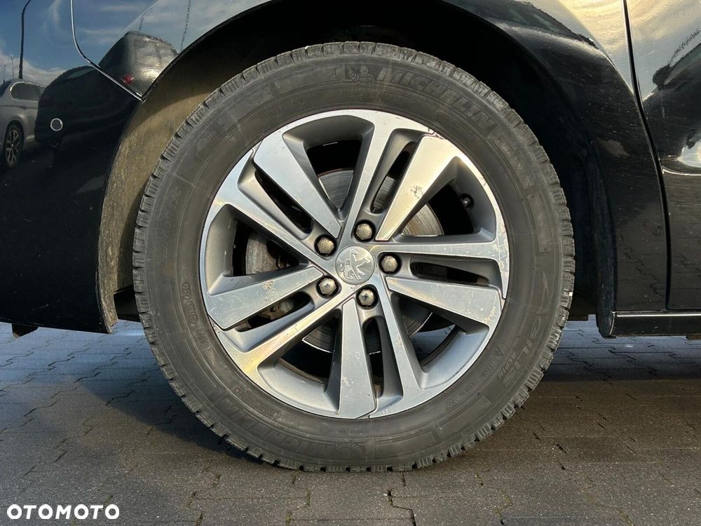 Peugeot Traveller 2.0 BlueHDi Standard Business Vip - 40