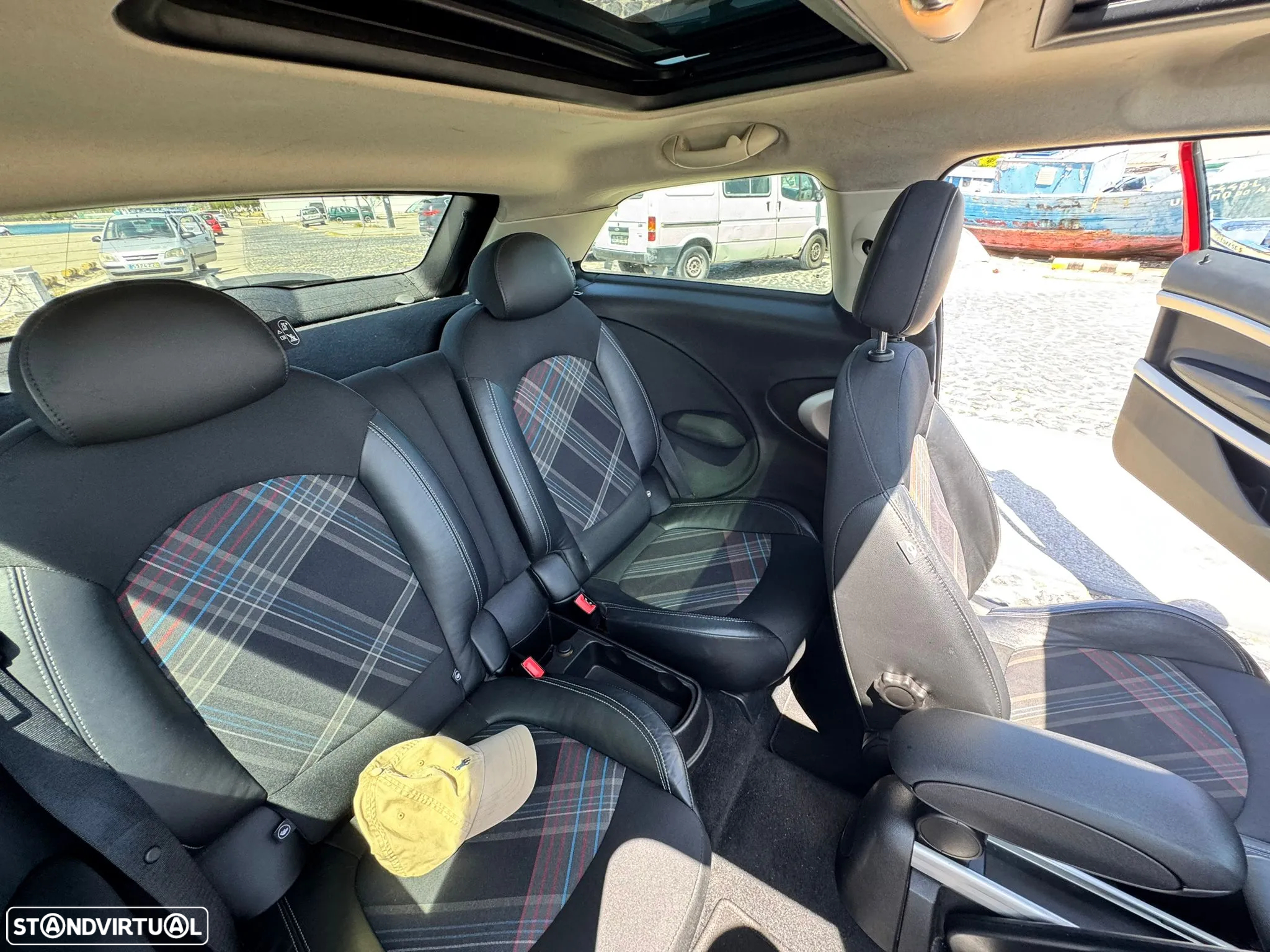 MINI Paceman Cooper D - 28