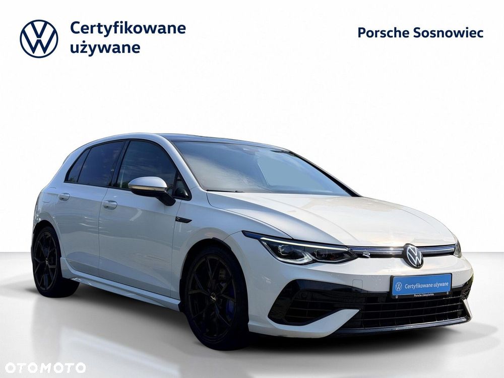 Volkswagen Golf - 8