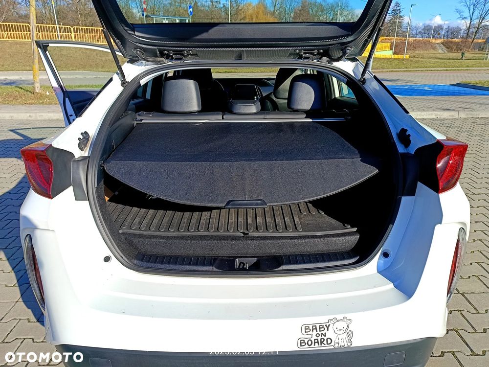 Toyota Prius - 12