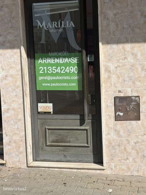 Imóvel comercial para arrendar em Amora - Grande imagem: 3/16