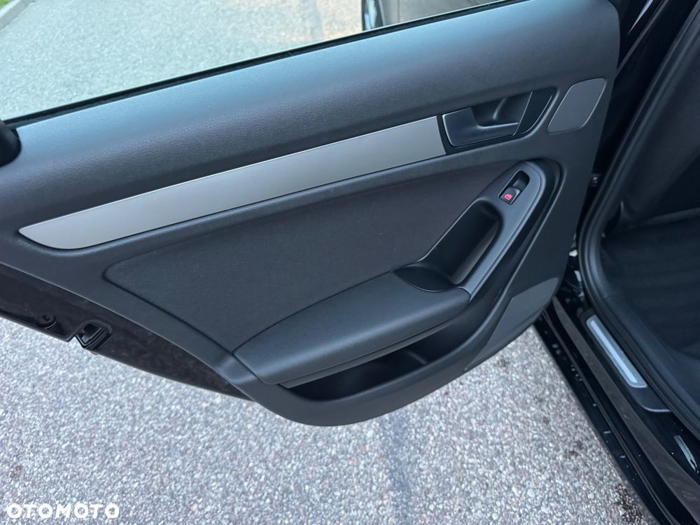 Audi A4 Avant 1.8 TFSI Ambiente - 20