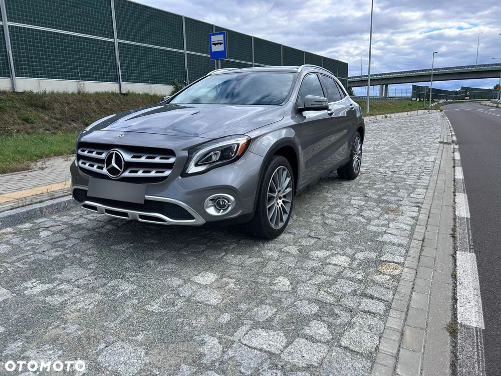 Mercedes-Benz GLA 250 4Matic 7G-DCT UrbanStyle Edition - 5