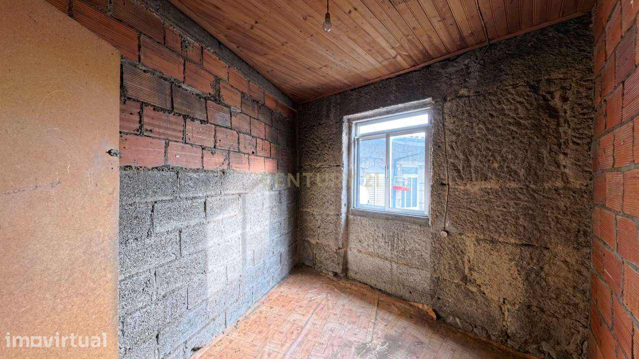 Moradia em Pedra para Remodelação - Silgueiros, Viseu - Grande imagem: 5/7