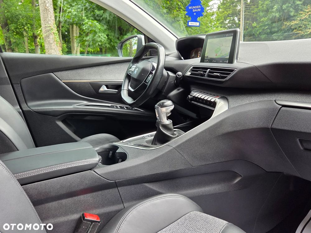 Peugeot 5008 BlueHDi 130 Allure - 20
