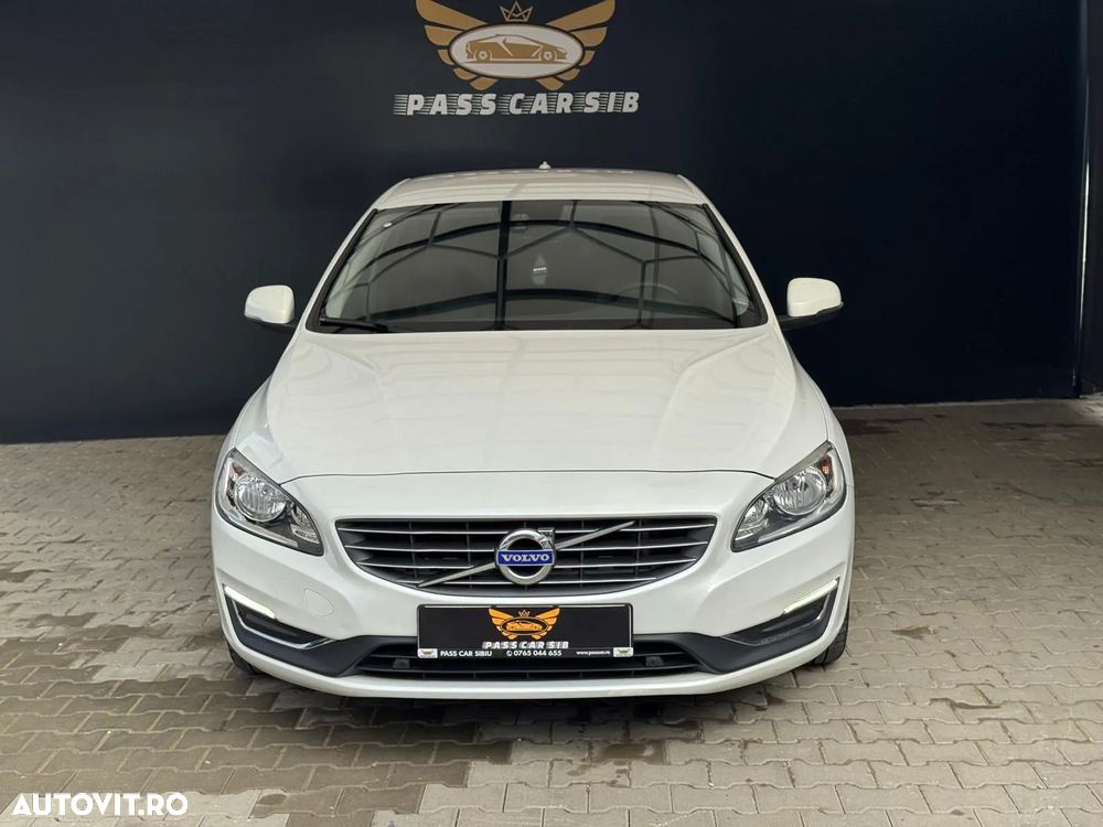 Volvo S60 T2 Geartronic Summum - 4