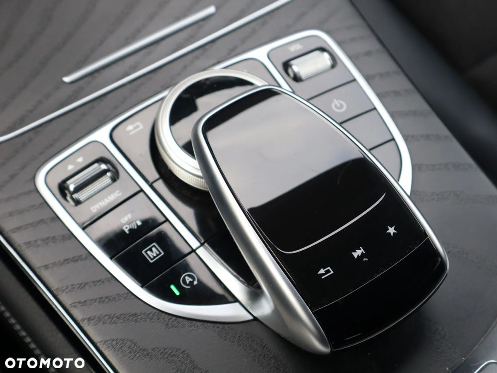 Mercedes-Benz GLC 250 4-Matic - 22