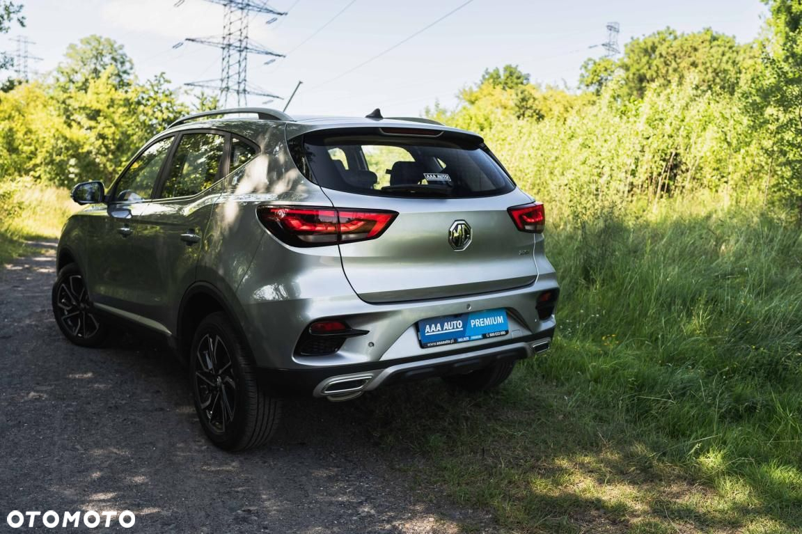 MG ZS - 13
