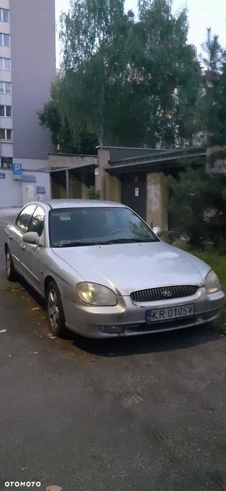 Hyundai Sonata - 1