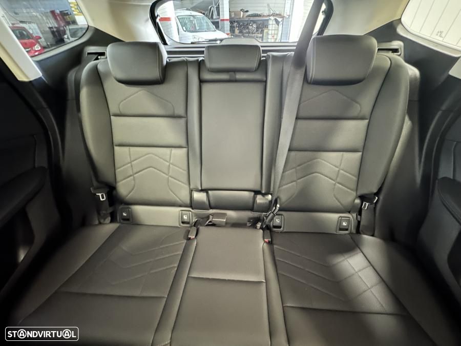 BMW iX1 xDrive30 - 24