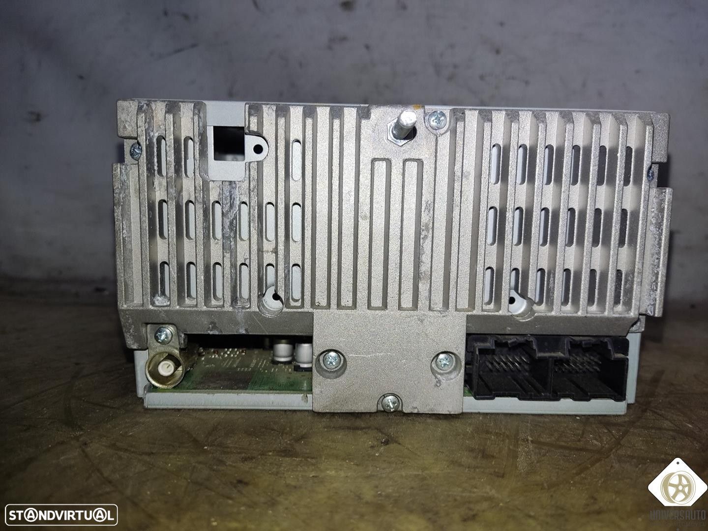 SISTEMA AUDIO / RADIO CD CHEVROLET AVEO / KALOS SEDAN 2010 - 1