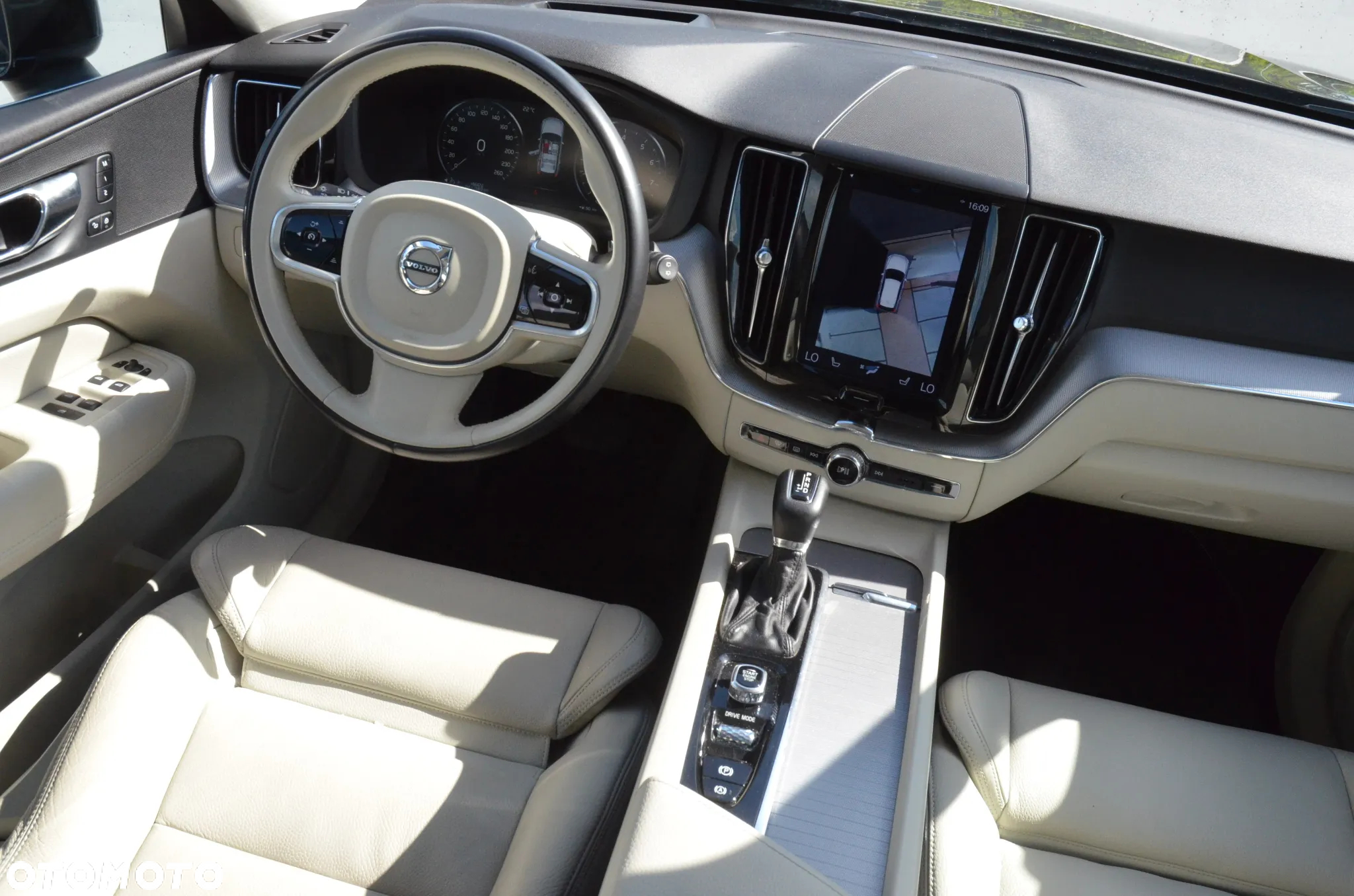 Volvo XC 60 T5 AWD Inscription - 32