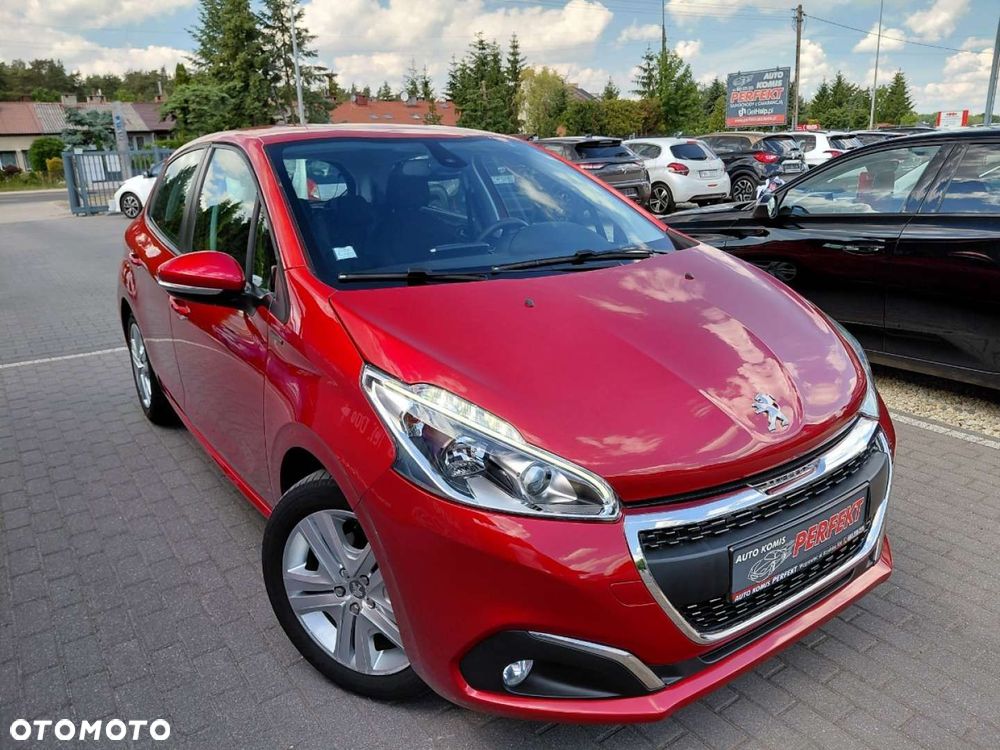 Peugeot 208 - 4