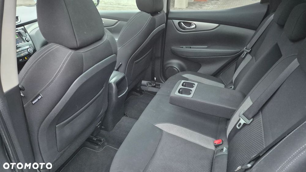 Nissan Qashqai 1.7 dCi N-Connecta - 13