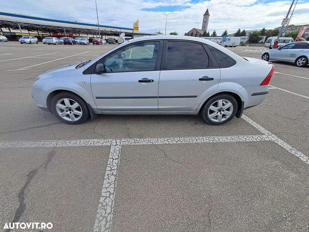 Ford Focus 1.6 TDCI Trend - 6