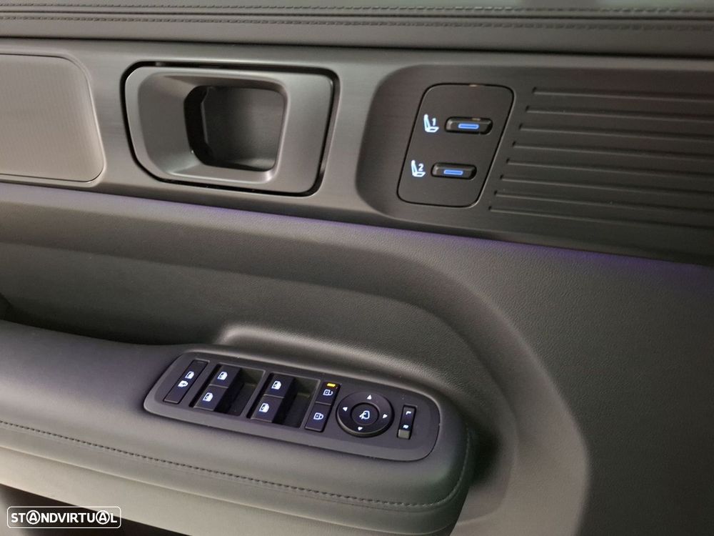 Hyundai Santa Fe 1.6 T-GDI HEV Vanguard - 26