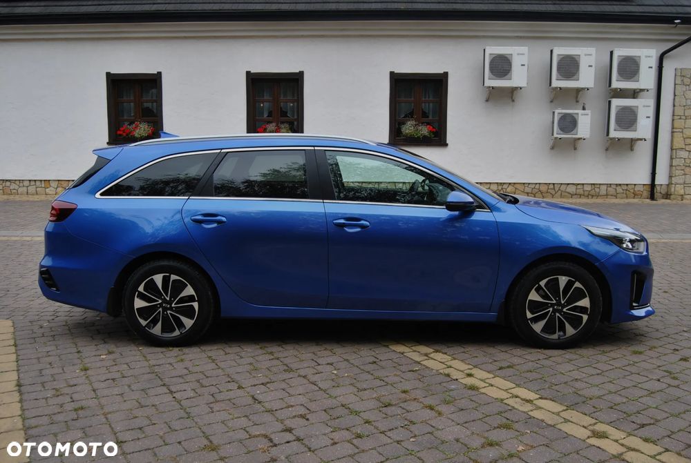 Kia Ceed SW 1.6 GDI DCT OPF Plug-in-Hybrid Platinum - 24