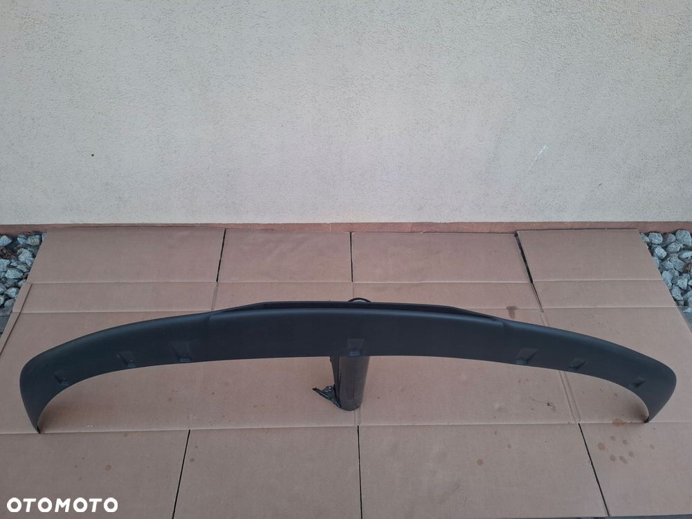 spoiler dokładka porsche taycan 9j oryginał super stan - 1