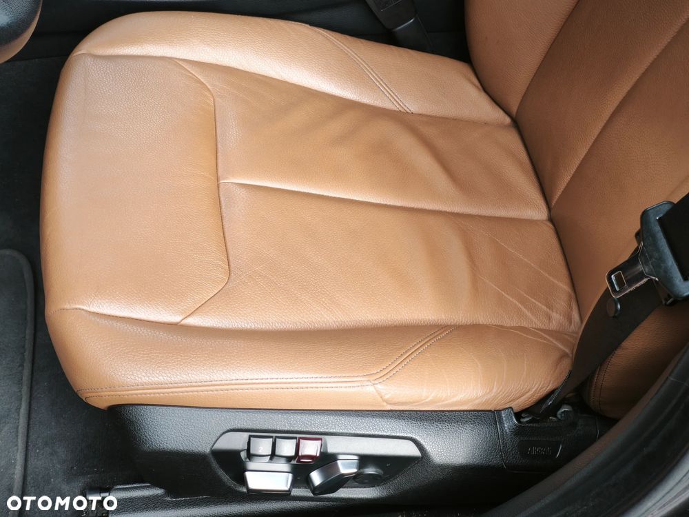 BMW 3GT 320d xDrive Luxury Line - 15