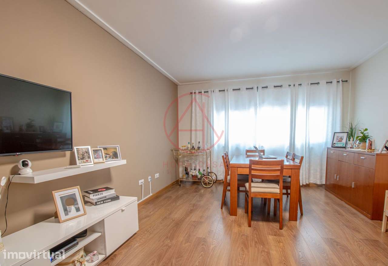 Apartamento T2 com Terraço e Garagem - Grande imagem: 4/44