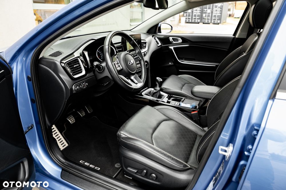 Kia Ceed 1.4 T-GDI OPF Spirit - 17