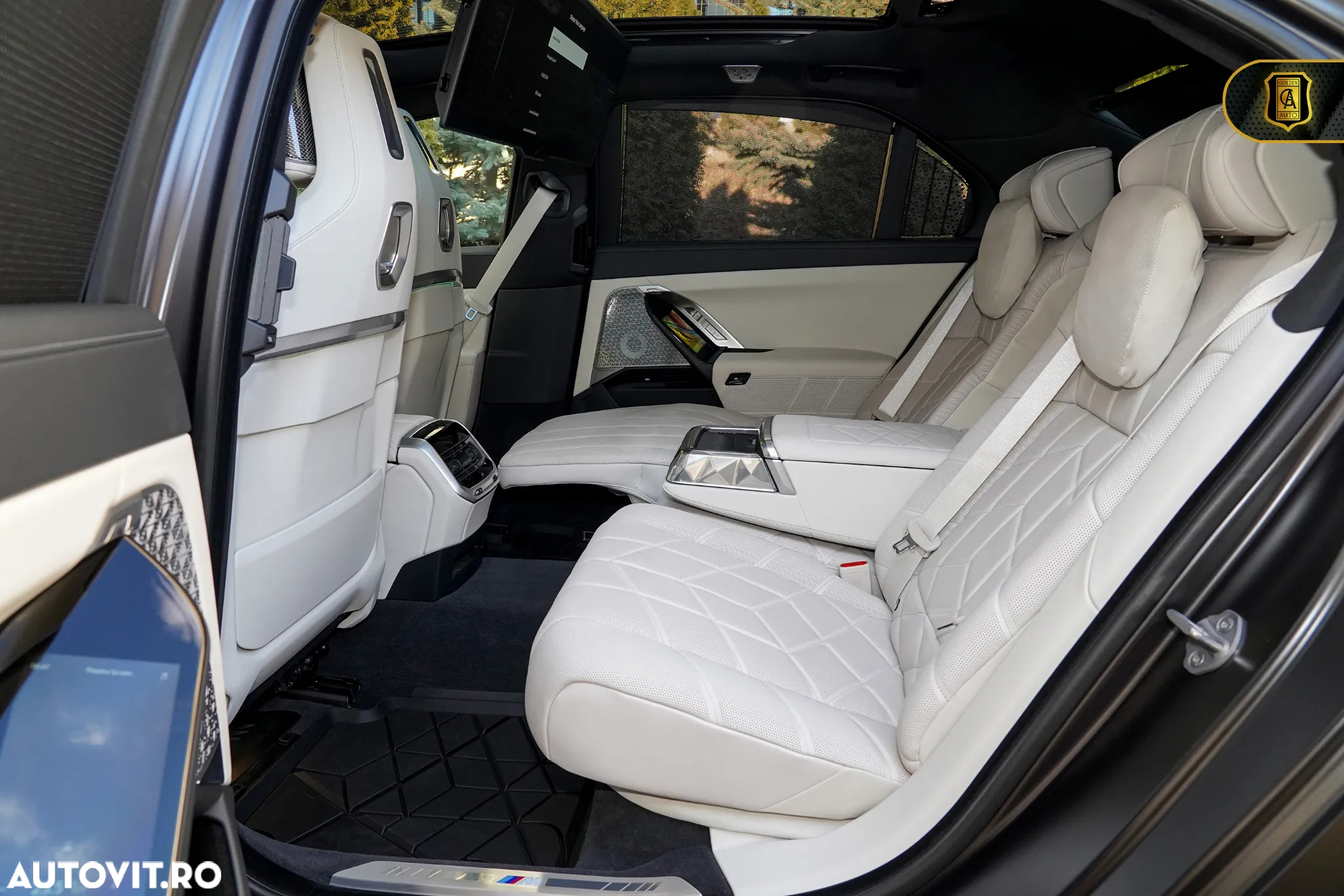 BMW Seria 7 740d xDrive MHEV - 32