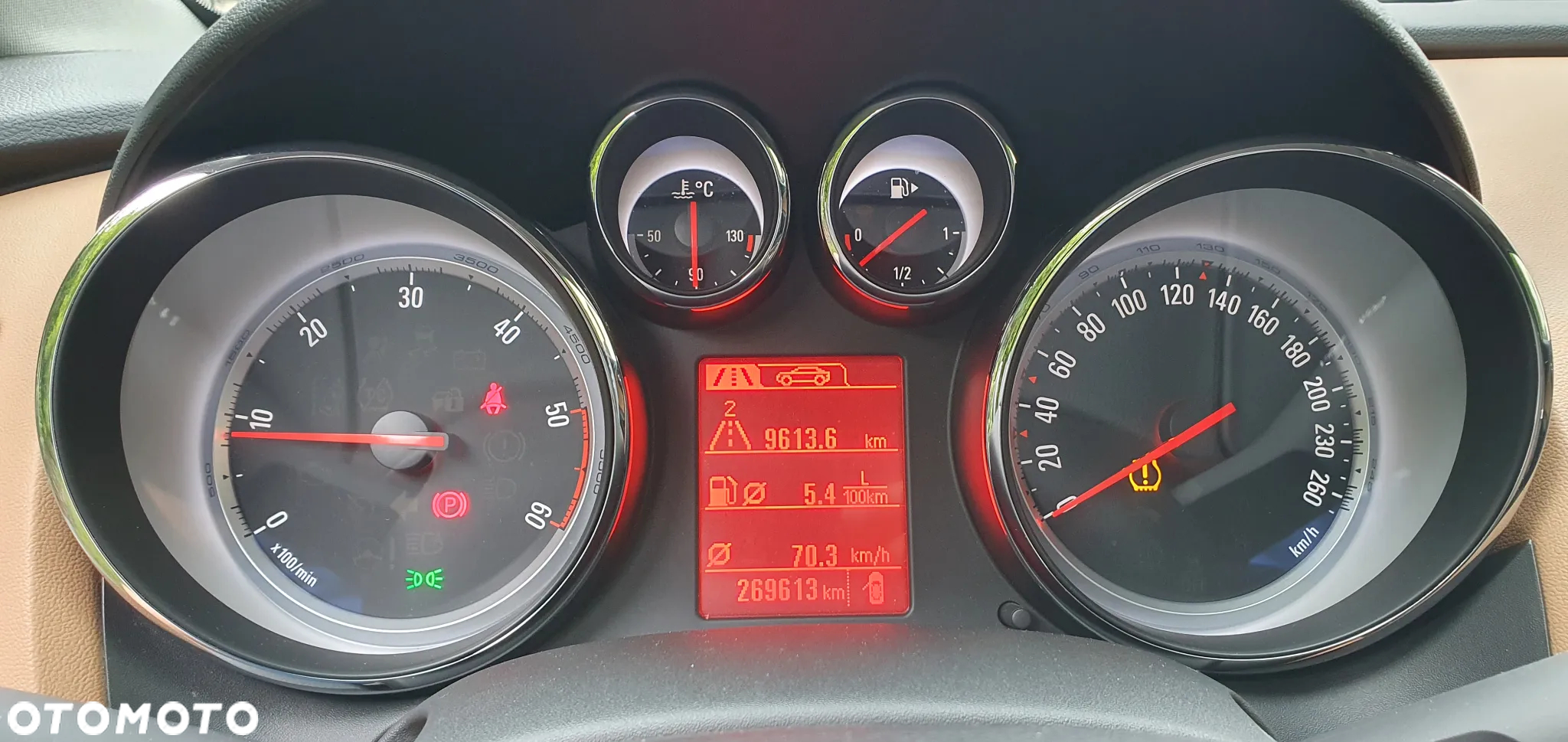 Opel Astra 2.0 CDTI Exklusiv - 32