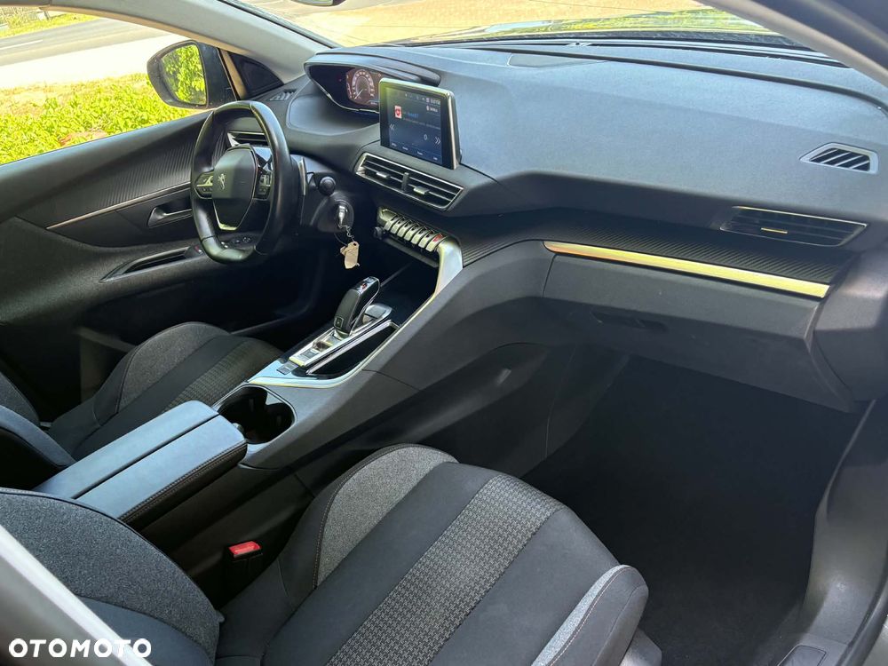 Peugeot 5008 - 13
