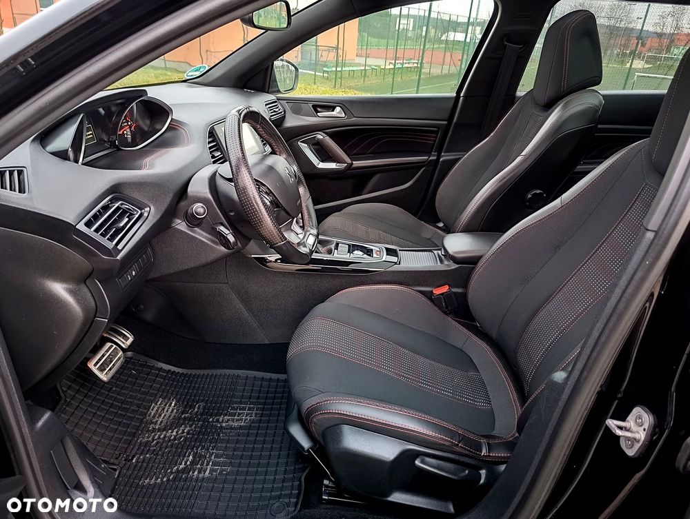 Peugeot 308 BlueHDi 150 EAT6 Stop & Start GT-Line Edition - 31