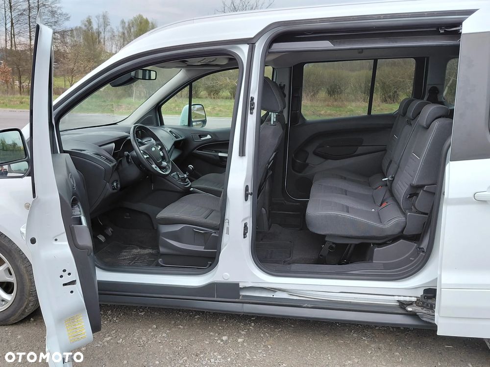 Ford Tourneo Connect 1.6 TDCi Titanium - 12
