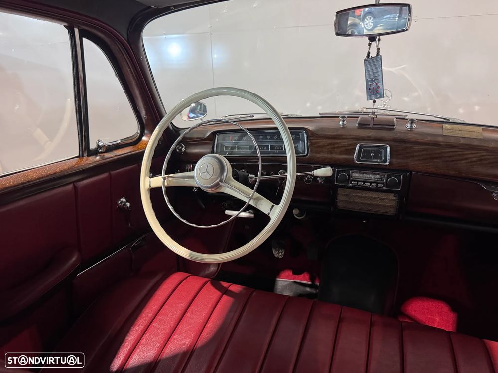 Mercedes-Benz MB180 - 42