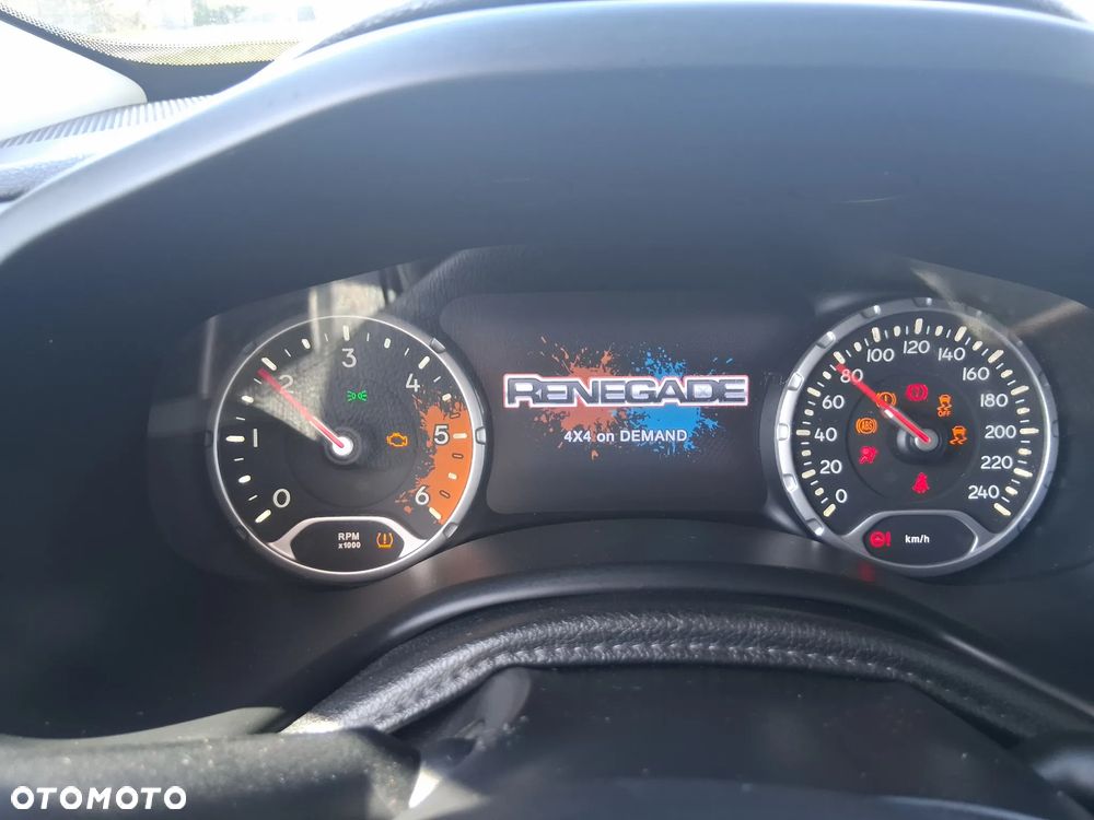 Jeep Renegade - 11