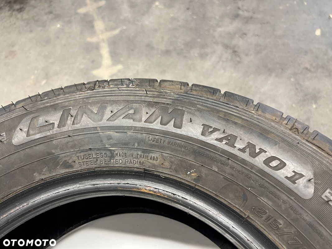 2x 215/70/15C Falken Linam VAN01 21rok 7,6MM - 4