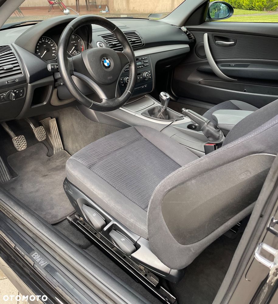 BMW Seria 1 118d - 4