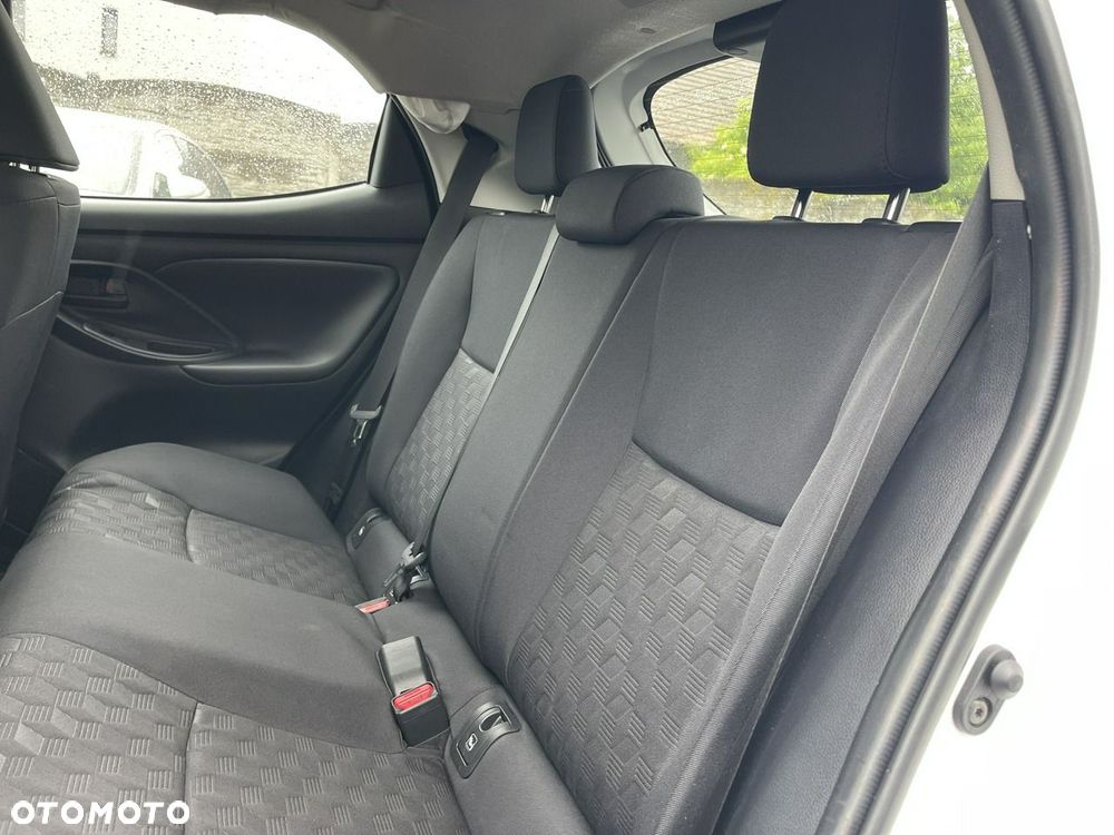 Toyota Yaris Hybrid 1.5 Active - 12