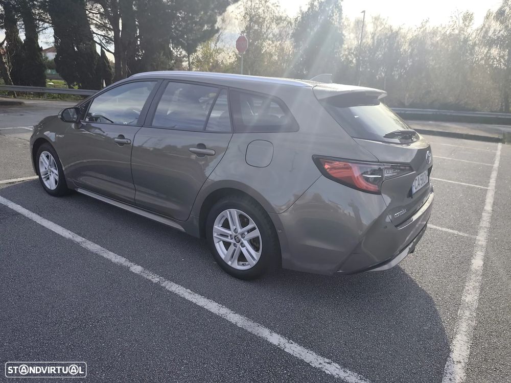 Toyota Corolla Touring Sports - 5