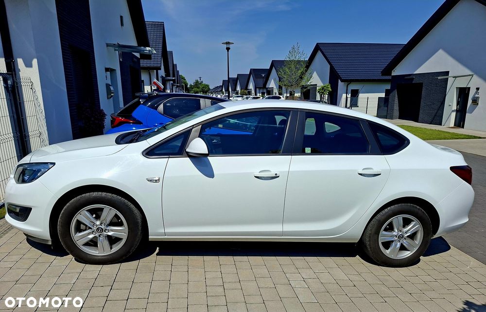 Opel Astra 1.4 T Active - 15