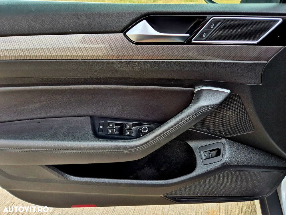 Volkswagen Passat Alltrack - 21