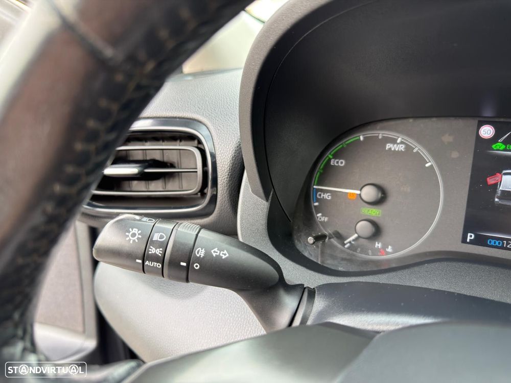 Toyota Yaris 1.5 HDF Comfort Plus - 22