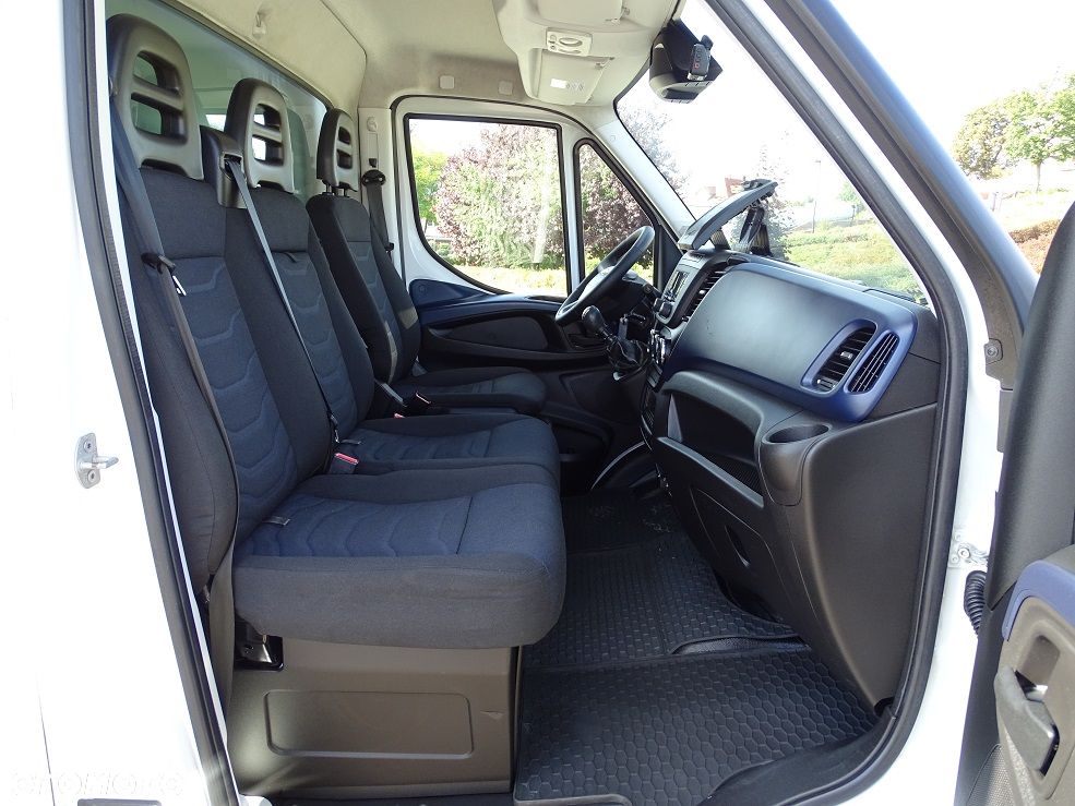 Iveco Daily 50C15 3.0 150Km. Plandeka 2x FIRANA + DRZWI 8 Palet 4.23m. WINDA 1000 KG !! JAK NOWY! Salon PL.!! - 26