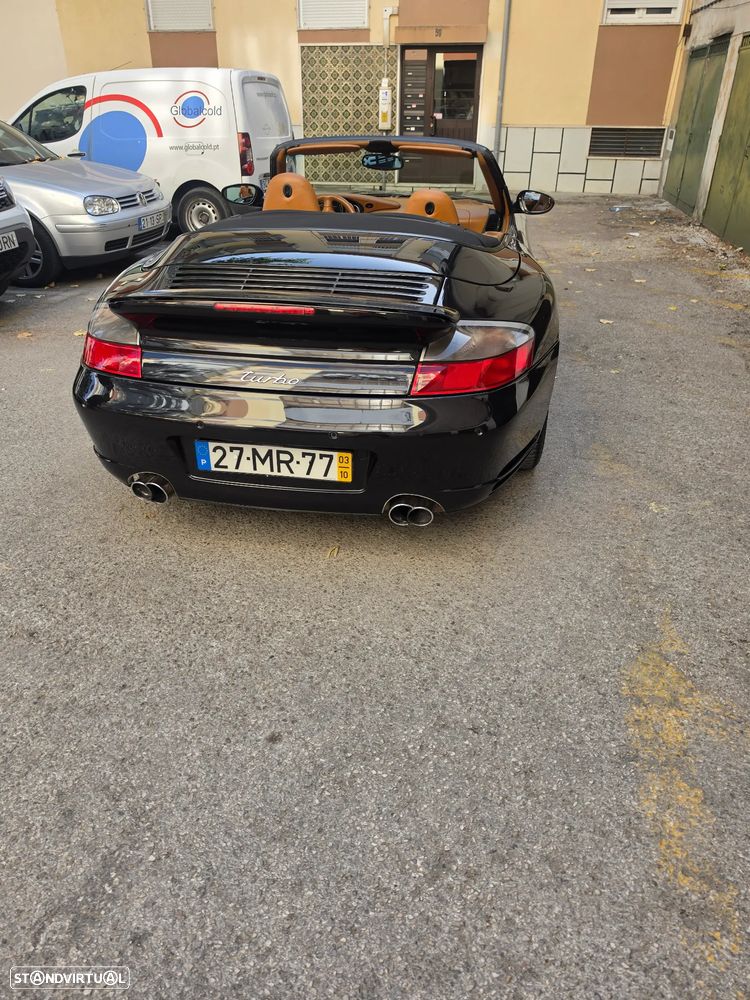 Porsche 911 Série F - 30