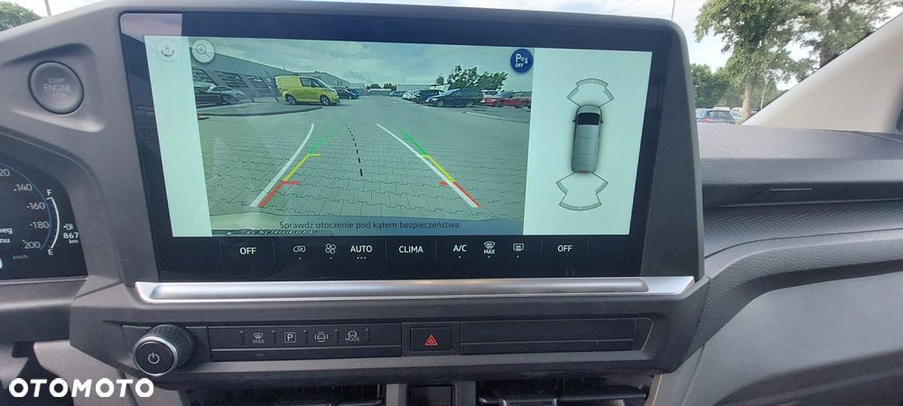 Volkswagen Caravelle - 17