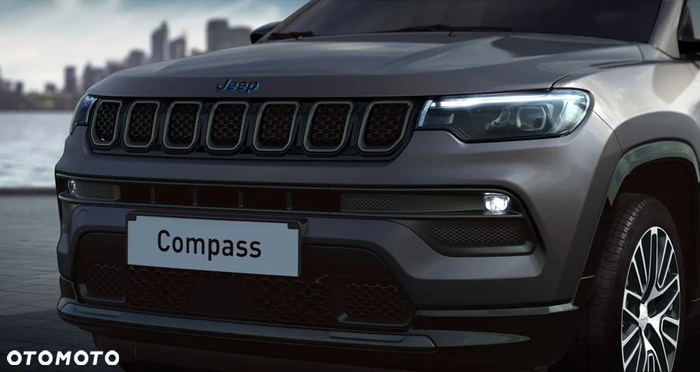 Jeep Compass - 4