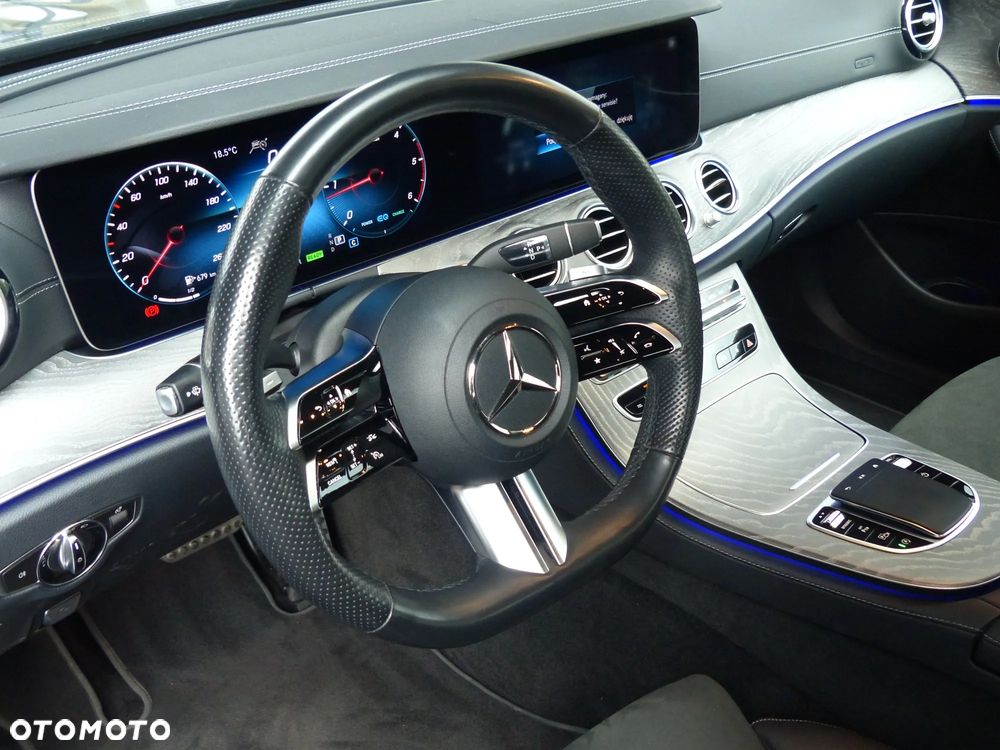 Mercedes-Benz Klasa E - 15