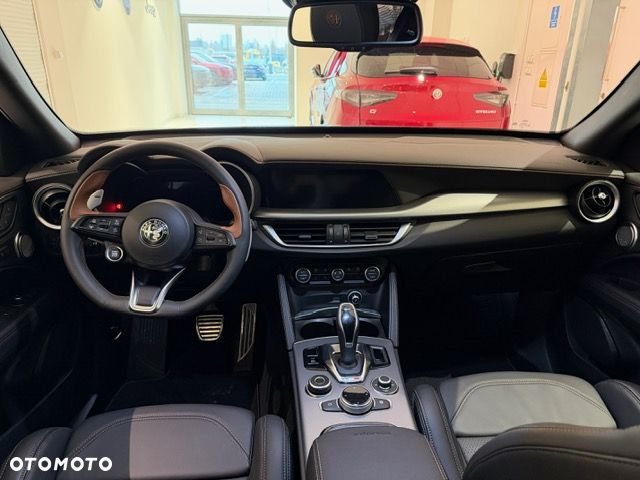 Alfa Romeo Stelvio 2.0 Turbo Intensa Q4 - 8