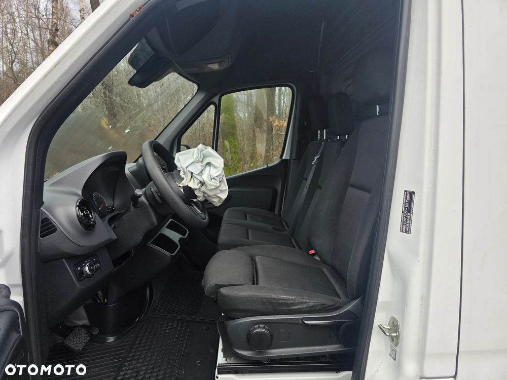 Mercedes-Benz SPRINTER - 9