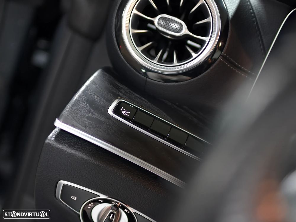 Mercedes-Benz E 220 d AMG Line Aut. - 30